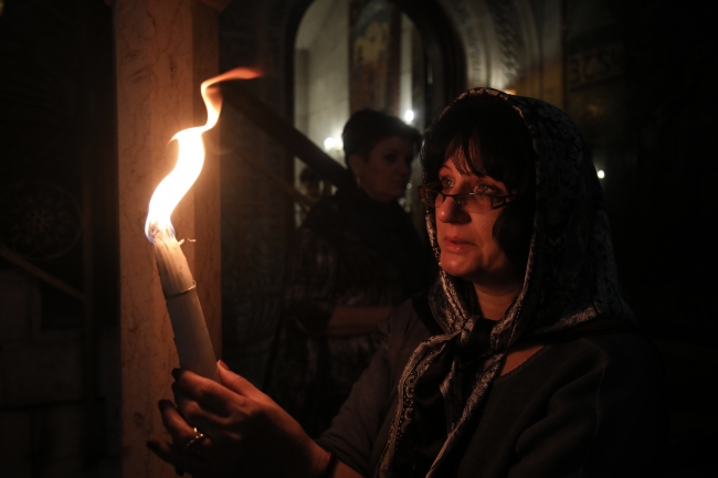 Kudüs'teki Kıyamet Kilisesi'nde ibadet başladı